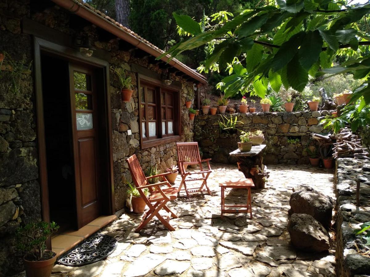 Casa Mary Lola Guest House Tinor Exterior photo